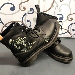 Dr. Martens Amylee Boots